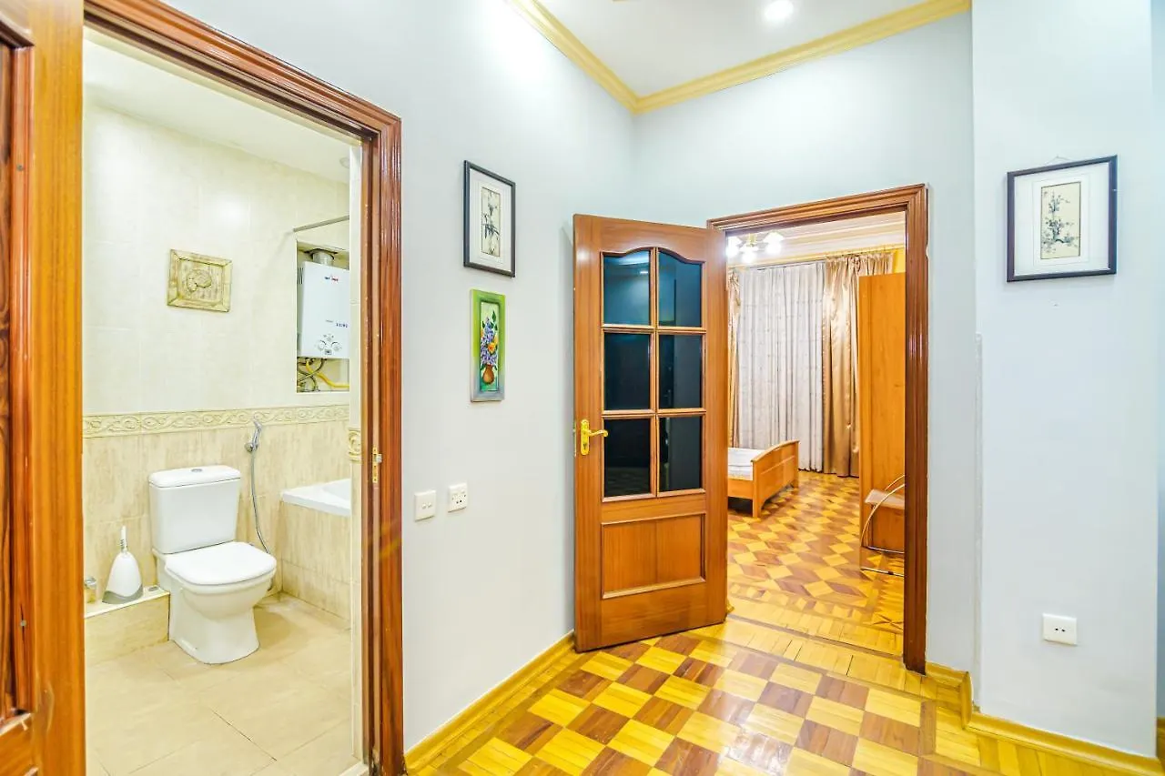 Targovu Nizami Street 4 Room Baku 0*,