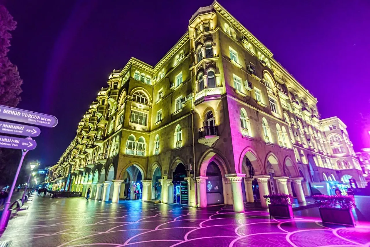 Apartment Targovu Nizami Street 4 Room Baku